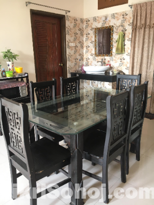 Dining table with 6 chair